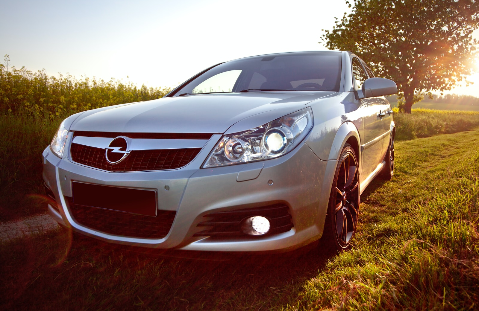 gray mercedes benz c class coupe